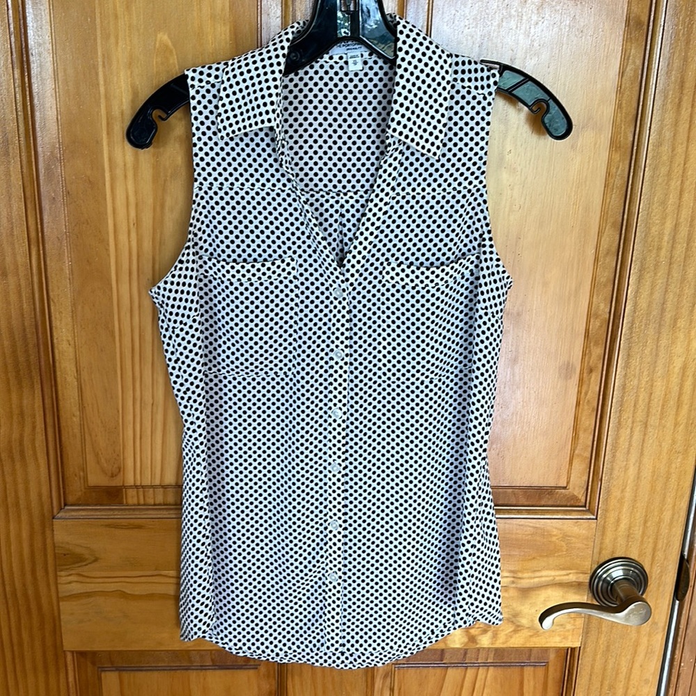Express Portofino polka dot sleeveless blouse